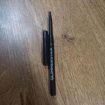 Avon Glimmerstick konturówka Blackest Black