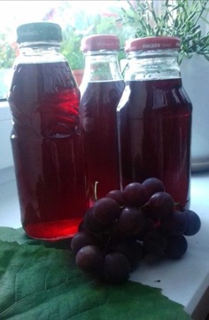 Sok z Winogrona - Naturalny sok z Winogrona 