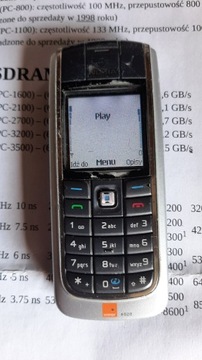 Old retro telefon Nokia 6020