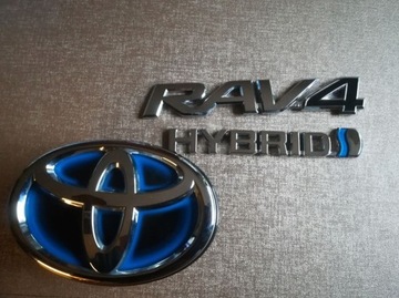 Znaczki tylnej klapy Toyota RAV4 Hybrid KOMPLET