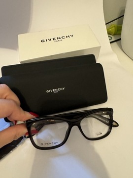 Zerówki Givenchy