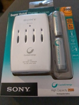 Ładowarka Sony z akumulatorami