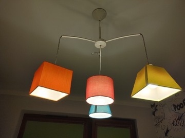 Lampa sufitowa do pokoju dziecięcego 