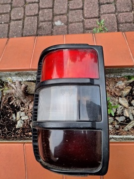 Mitsubishi Pajero II lampy tył lewa prawa