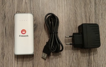 Powerbank 4000 mAh z funkcją latarki