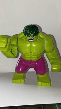 SH371 HULK GREEN HAIR MAGENTA PANTS LEGO FIGURKA