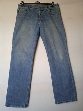  Spodnie jeans  Armani - 34 / 32