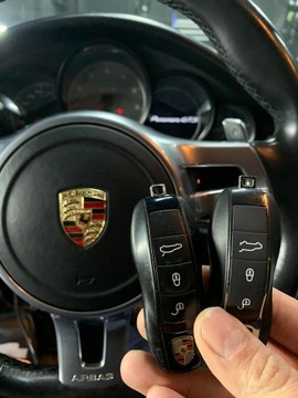 kluczyk z pilotem Porsche Panamera