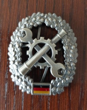 Odznaki rodzaju wojsk (Bundeswehra) na beret.