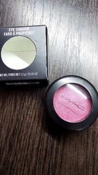 Mac - Cherry Topped, Frost. Single Eye Shadow. Pojedynczy cień do powiek.