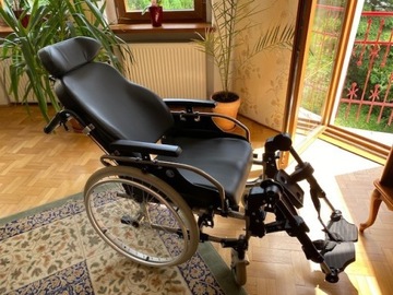 Wózek inwalidzki V300 30st. Komfort Vermeiren 