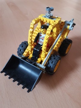 Lego Technic Koparka 8235 Figurka Kierowca