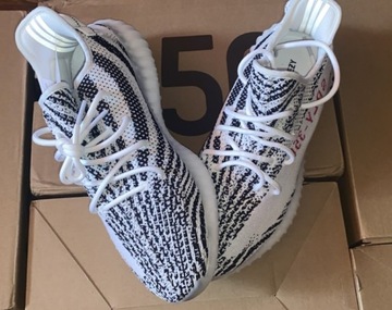 Buty YEEZY 350v2 Zebra