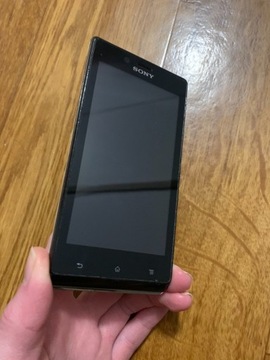 Smartfon Sony XPERIA J 512 MB / 4 GB biały