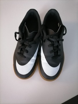 Buty sportowe NIKE rozm. 35 