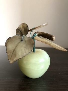 Figura Jabłko kamieńie naturalne  półszlachetne 