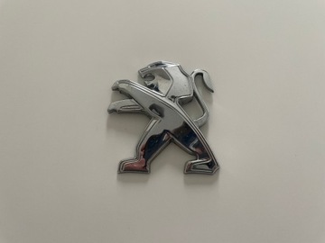 PEUGEOT 107 LIFT 2008-2013 EMBLEMAT KLAPA TYŁ OE