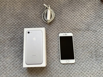 iPhone 7 srebrny 32GB