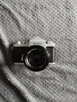 Aparat Nikon F retro