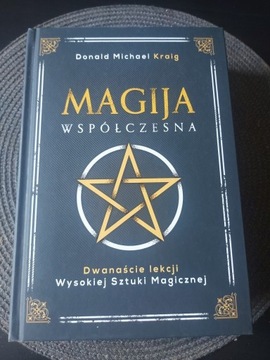 Piękne wydanie książki MAGIJA WSPÓŁCZESNA praca zbiorowa