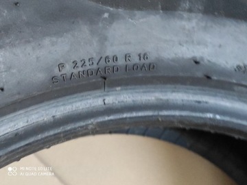 Opony 225/60/16 Pirelli   Sottozero Winter  210. 