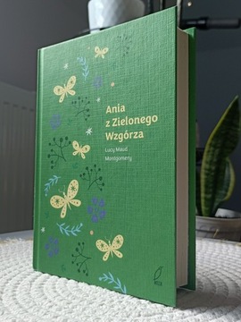 Książka Ania z Zielonego Wzgórza 