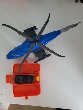 Helikopter HotWheels SWAT używany z samochodem