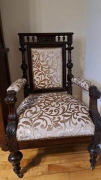 Fotel drewniany, tapicerowany