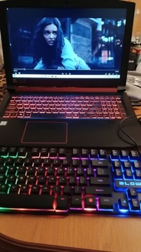 Laptop Gamingowy Acer nitro 5 + klawiatura i mysz 