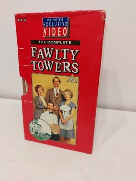 4 kasety VHS Fawlty Towers BBC wersja angielska 