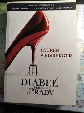 Diabeł ubiera się u Prady - Lauren Wrisberger 