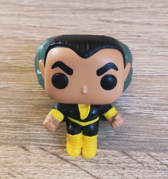 Kinder Joy DC Funko Black Adam nakładka na ołów.