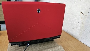 Laptop Alienware m17 17,3" UHD, i9 5GHz, RTX 2080