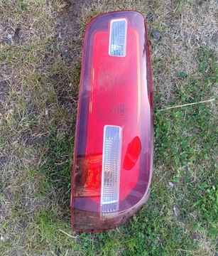 Tylna prawa lampa Citroen c4 picasso II