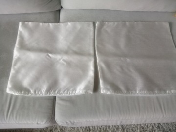 Poszewki na poduszki w kolorze białym