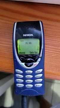Nokia 8210 telefon
