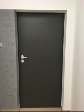 Drzwi zewnętrzne Dierre ASSO 5 stalowe antywłamaniowe eco szare białe