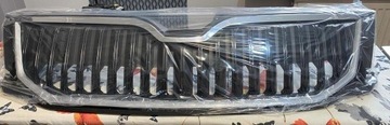 ATRAPA GRILL SKODA OCTAVIA III  5E0853651