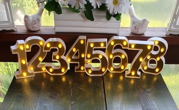 numerki świecące na stół