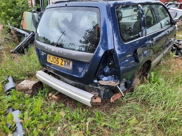 Subaru forester części klapa bagażnika 