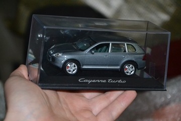 Porsche Cayenne I turbo V8 2003 950 Minichamps 43