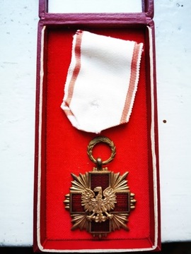 Polski Krzyż PCK brąz 