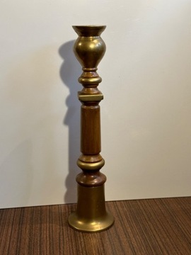 Wysoki świecznik mosiądz drewno ładny 33,8 cm 