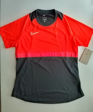 T-shirt  Nike r.S