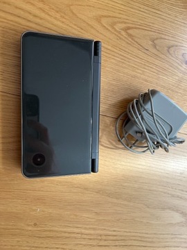 Konsola Nintendo DSI XL Czarna + Ladowarka IDEAL