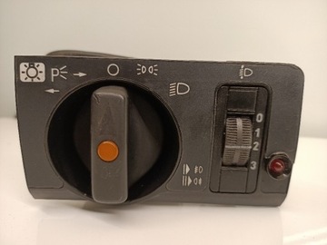 Włącznik przełącznik świateł Mercedes w126
