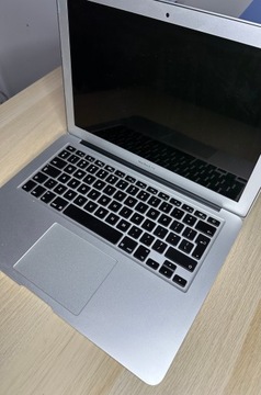 MacBook Air 13 2015 4/256 GB