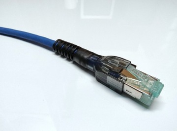 Kabel RJ45 Patchcord S/FTP kat.6a 0,5m NIEBIESKI