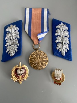 Zestaw MO 1  - patki medal 2 odznaki 