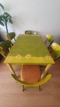 Odrestaurowany zestaw stół i 6 krzeseł, decoupage